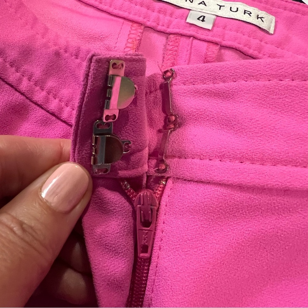 Trina Turk Daulton Crepe High Waisted Trina Pink shorts size 4 - Picture 12 of 15